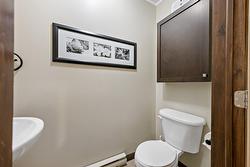 Powder room -