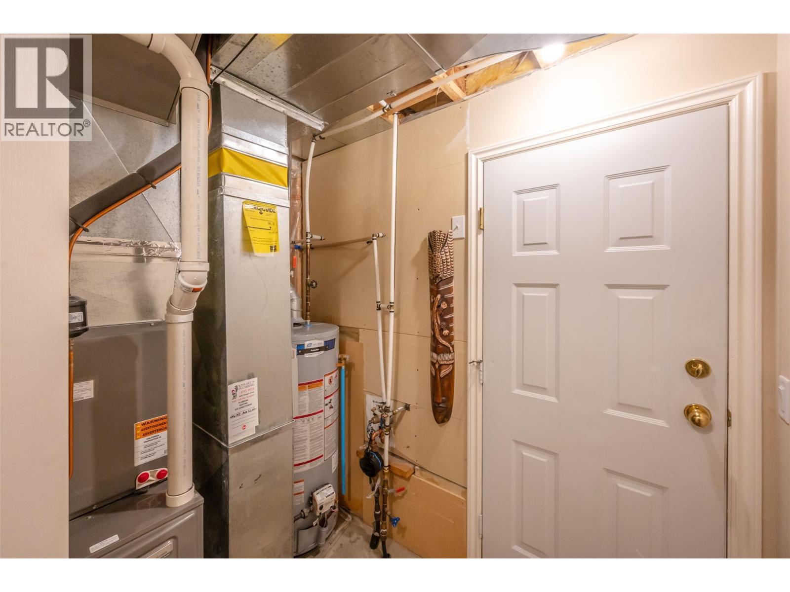 11702 Golf Course Drive, Osoyoos, BC - Indoor Photo Showing Basement