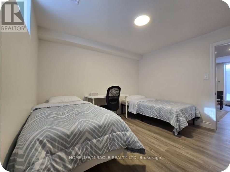 Bsmnt - 454 Westhaven Street, Waterloo, ON - Indoor Photo Showing Bedroom