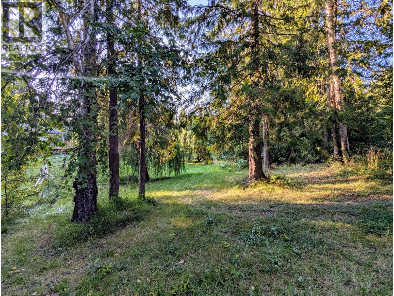 5060 Tatlow Road, Salmon Arm, BC - Outdoor