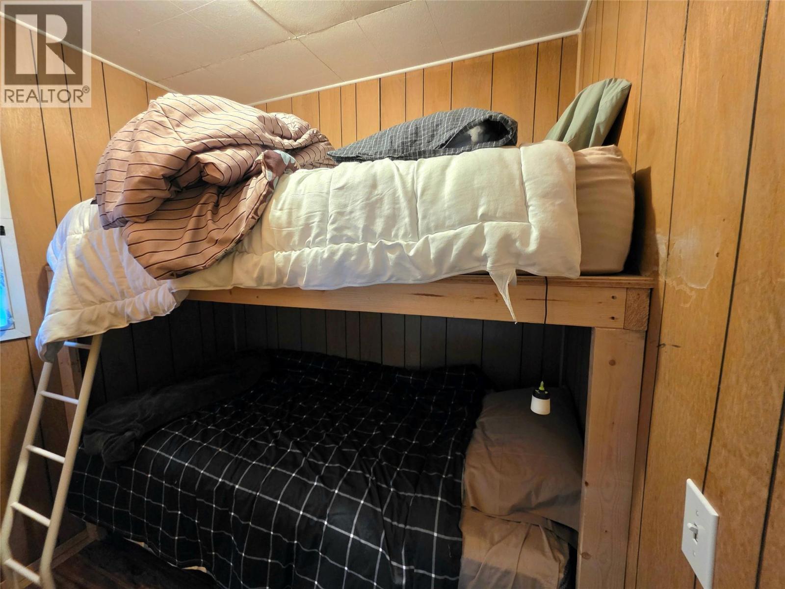Twin bunks in second bedroom - 6453 Pinaus Lake Road Lot# 6297, Falkland, BC - Indoor