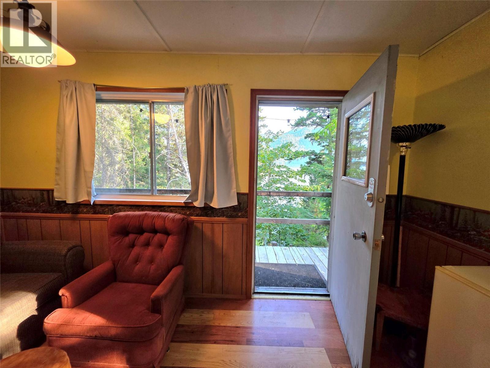 6453 Pinaus Lake Road Lot# 6297, Falkland, BC - Indoor