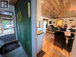 Side entry way into cabin -