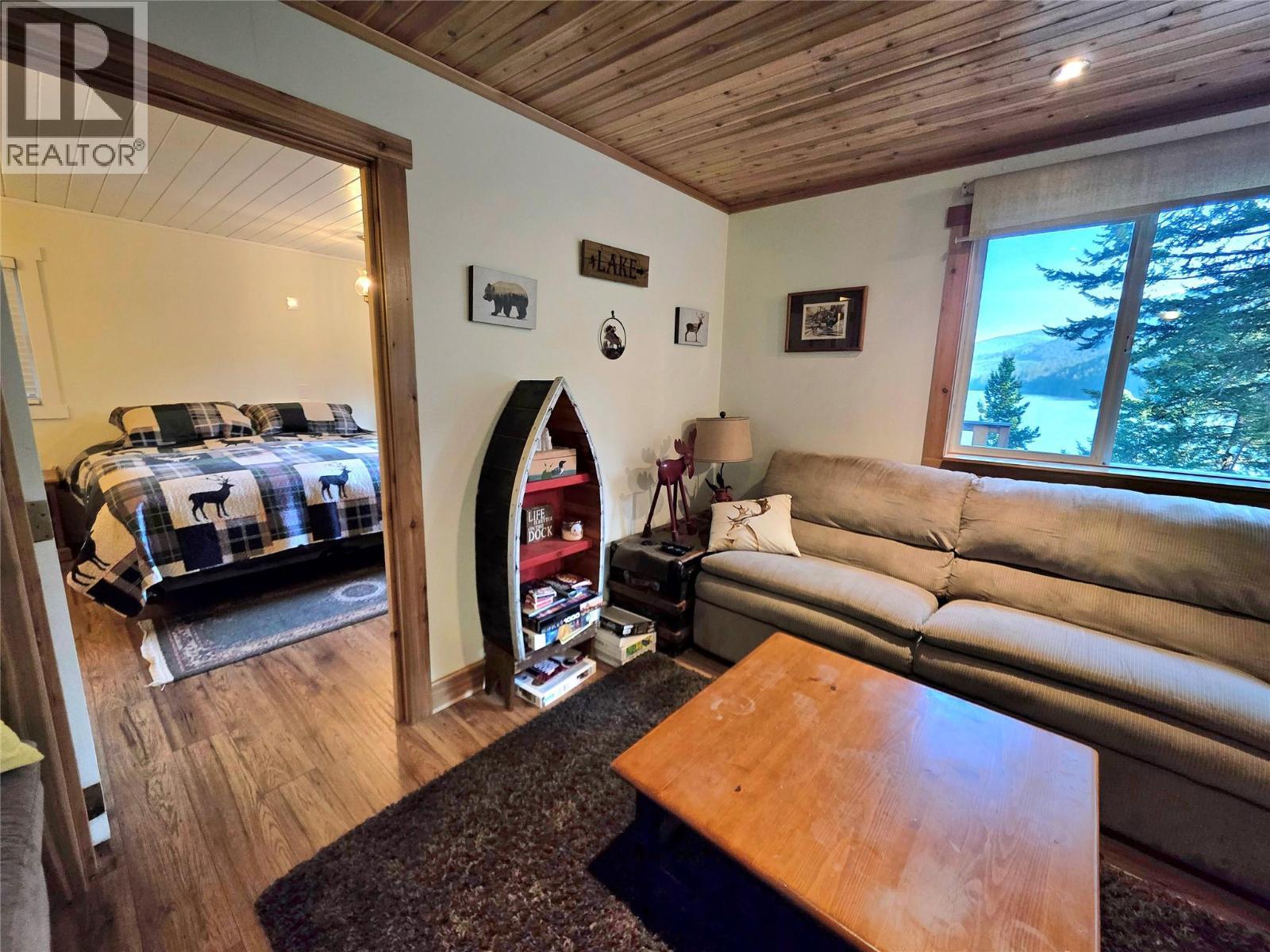 6453 Pinaus Lake Road Lot# 6297, Falkland, BC - Indoor