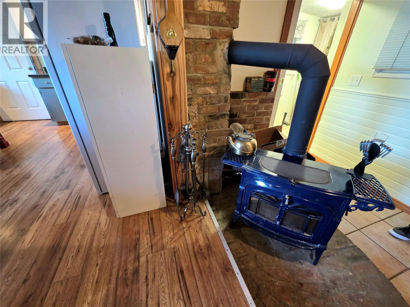 6453 Pinaus Lake Road Lot# 6297, Falkland, BC - Indoor Photo Showing Other Room