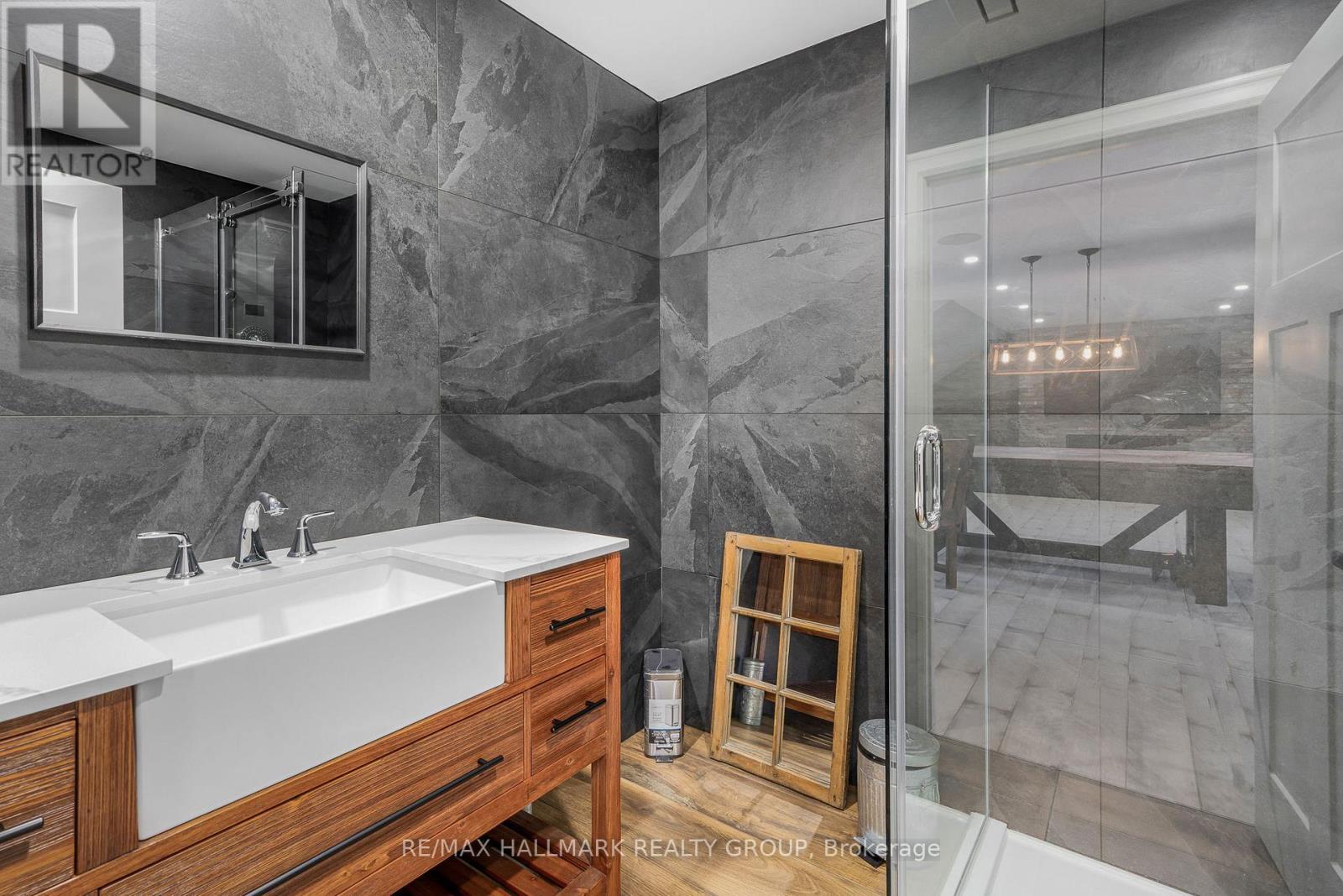 55 De La Seignerie Estates E, Champlain, ON - Indoor Photo Showing Other Room