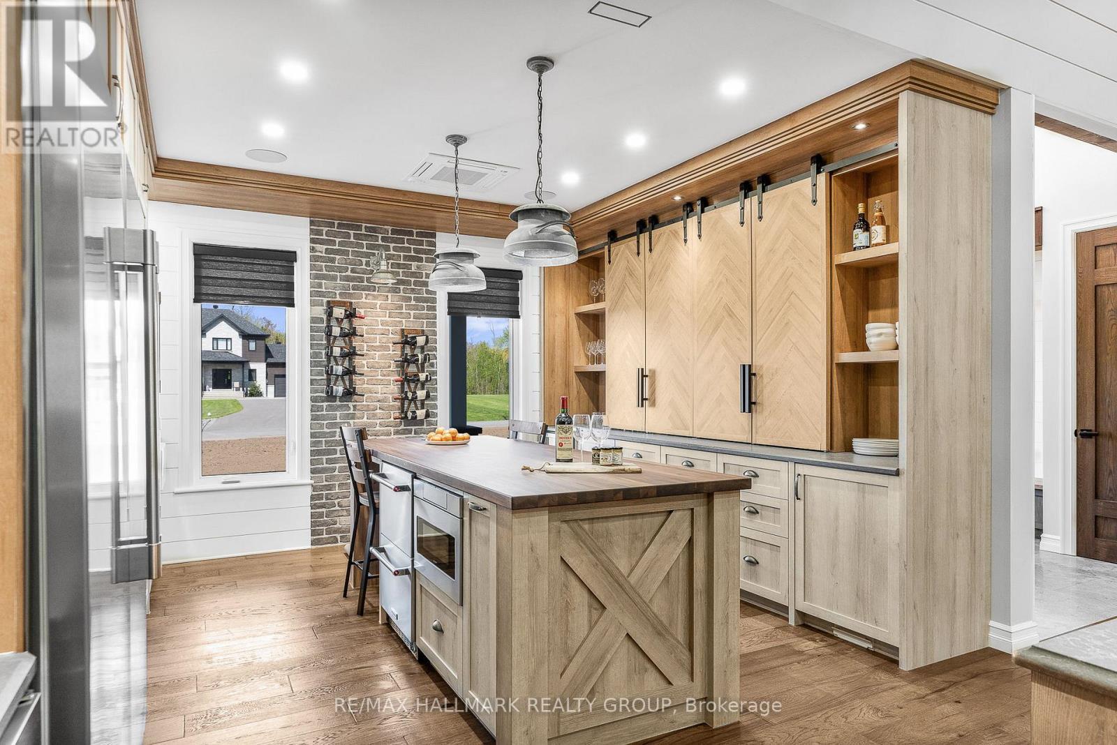55 De La Seignerie Estates E, Champlain, ON - Indoor Photo Showing Living Room With Fireplace