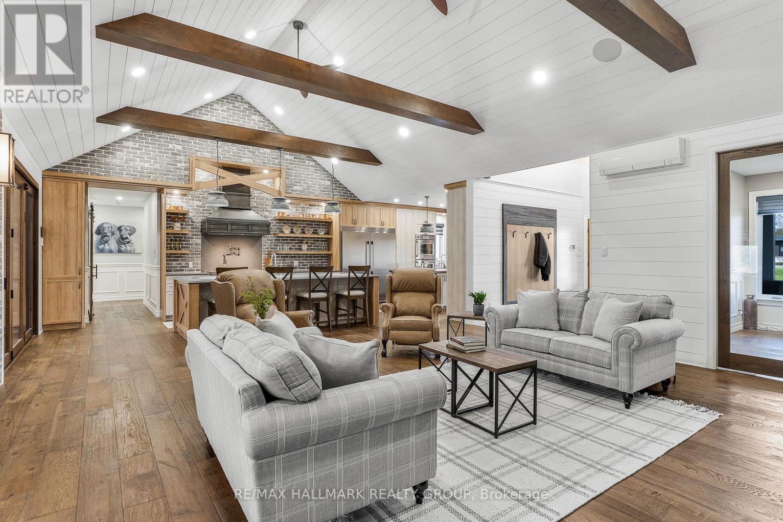 55 De La Seignerie Estates E, Champlain, ON - Indoor Photo Showing Other Room