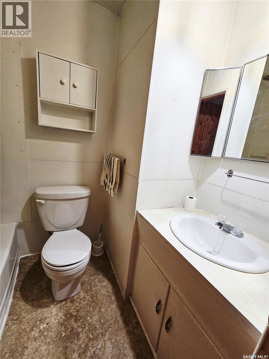 24 Joseph Street, Dubuc, SK - Indoor Photo Showing Bathroom