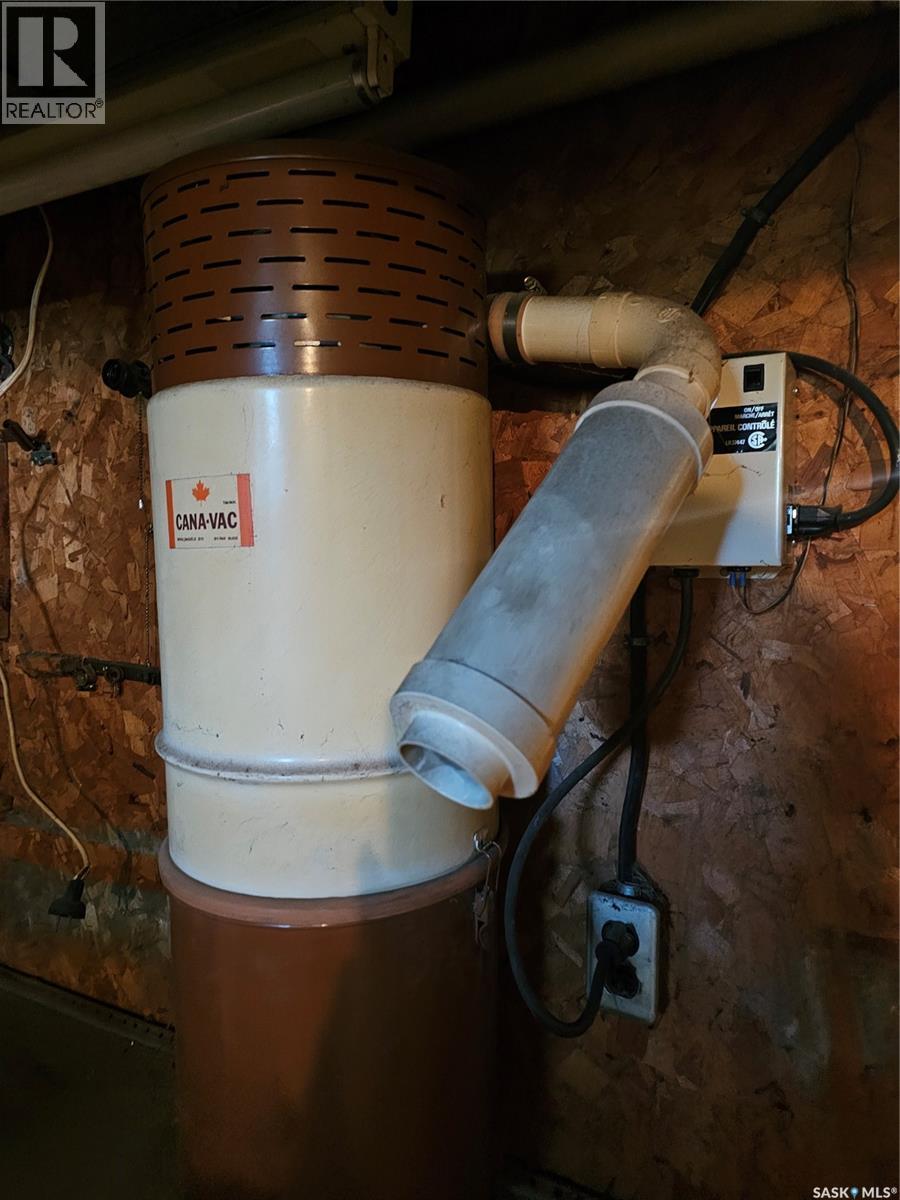 24 Joseph Street, Dubuc, SK - Indoor Photo Showing Basement