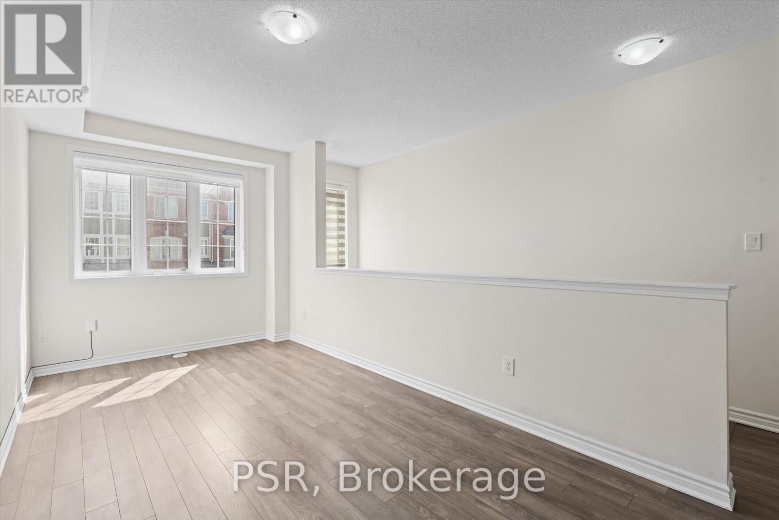 50 Jolly Way, Toronto, ON - Indoor Photo Showing Other Room