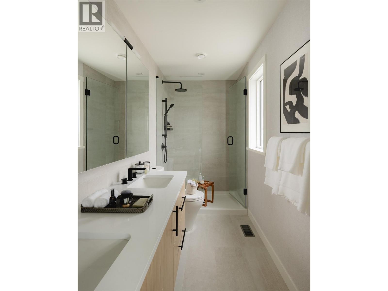 1308 Cedar Street Unit# 5, Okanagan Falls, BC - Indoor Photo Showing Bathroom