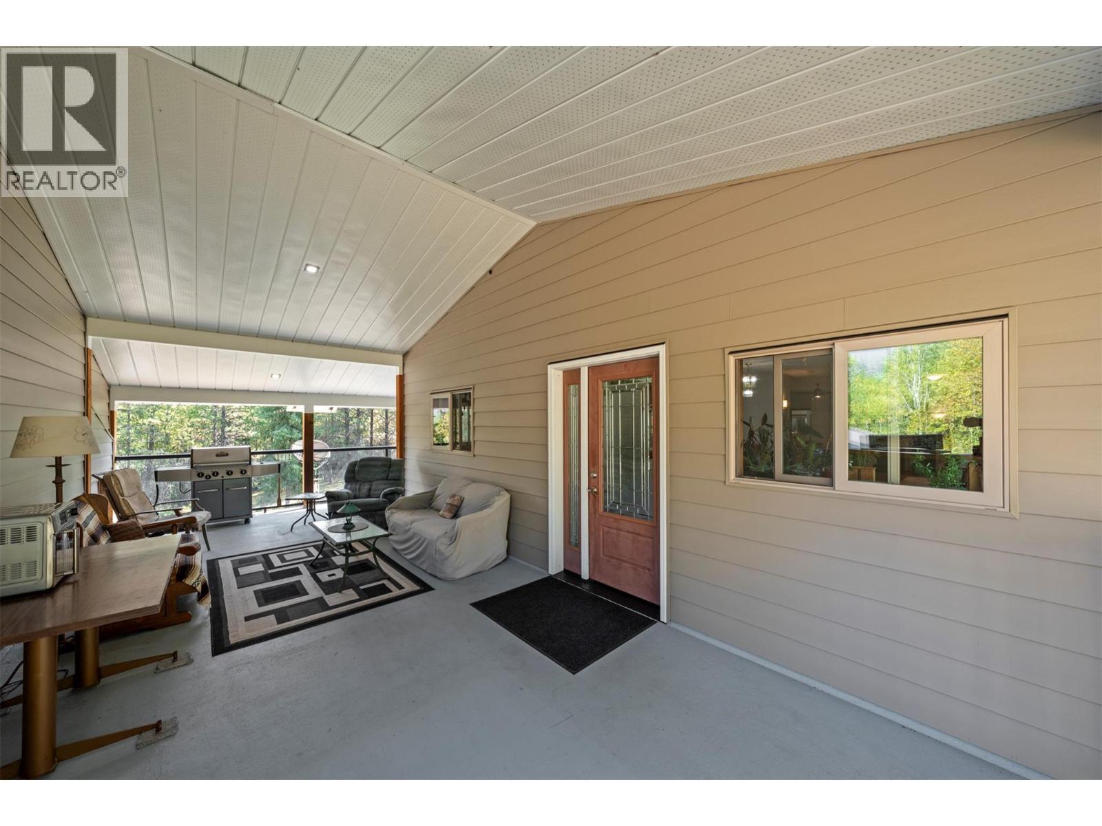 2510 Samuelson Road, Sicamous, BC - Outdoor With Deck Patio Veranda With Exterior