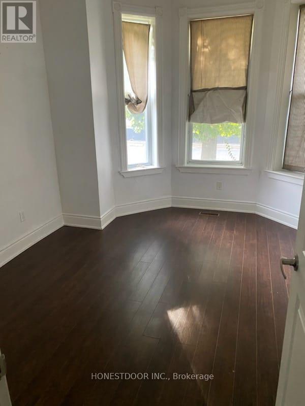 Main floor second bedroom - 103 Victoria Avenue S, Hamilton, ON - Indoor Photo Showing Other Room