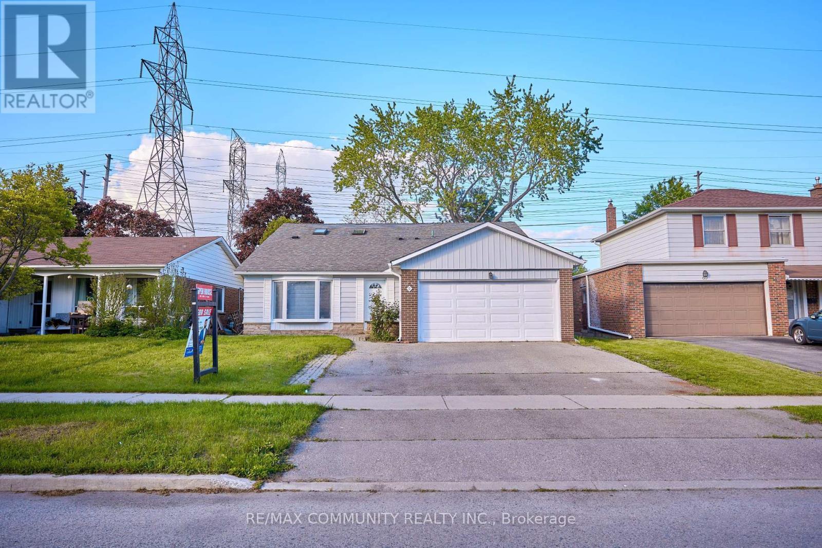 71 Willowridge Road, Toronto, ON - Outdoor With Facade