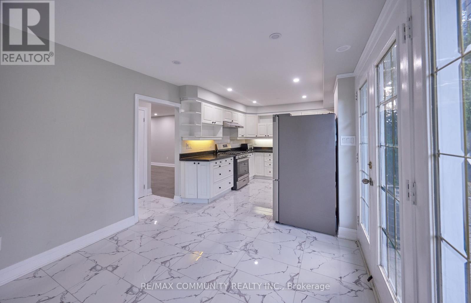 71 Willowridge Road, Toronto, ON - Indoor Photo Showing Other Room