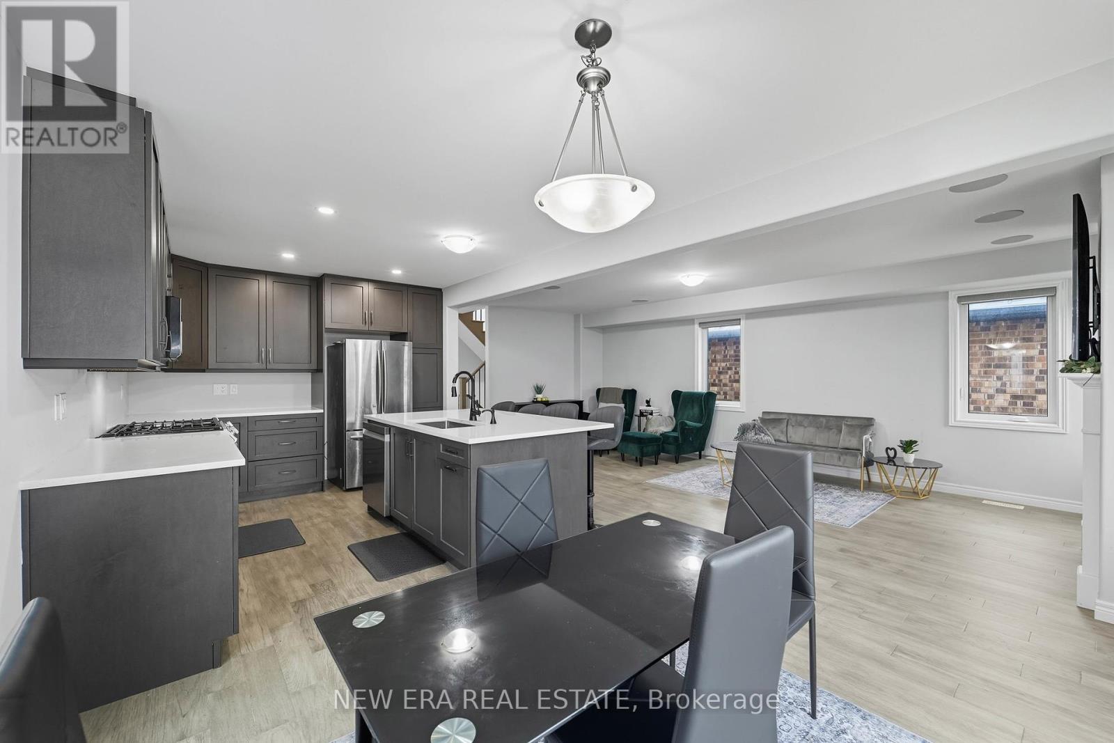 907 Bramford Terrace, Peterborough, ON - Indoor Photo Showing Other Room