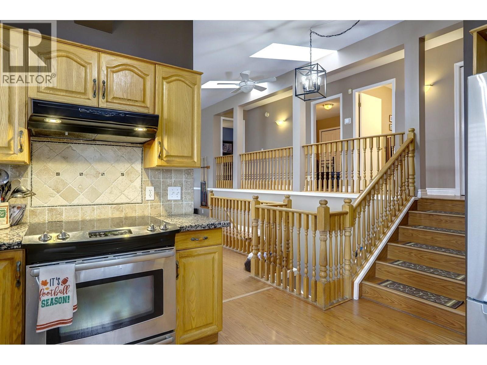 4712 Valleyview Place, Vernon, BC - Indoor