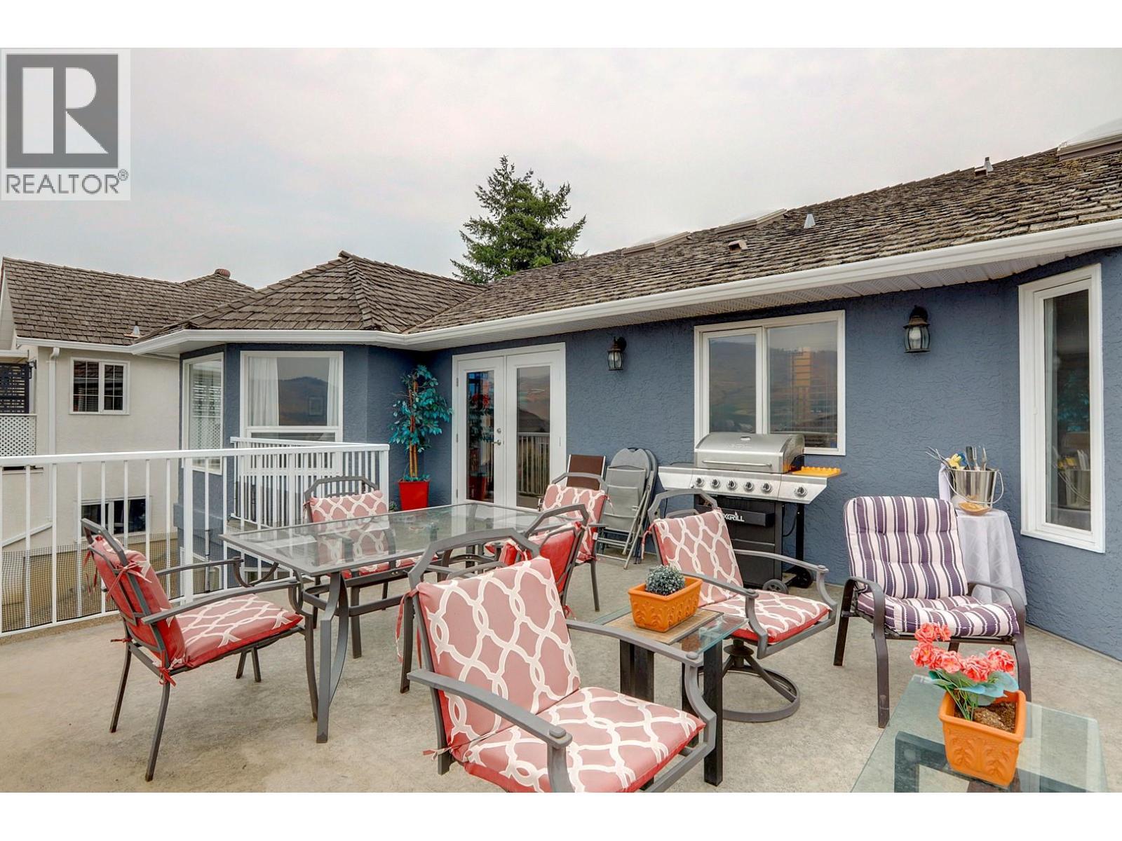 4712 Valleyview Place, Vernon, BC - Outdoor With Deck Patio Veranda With Exterior
