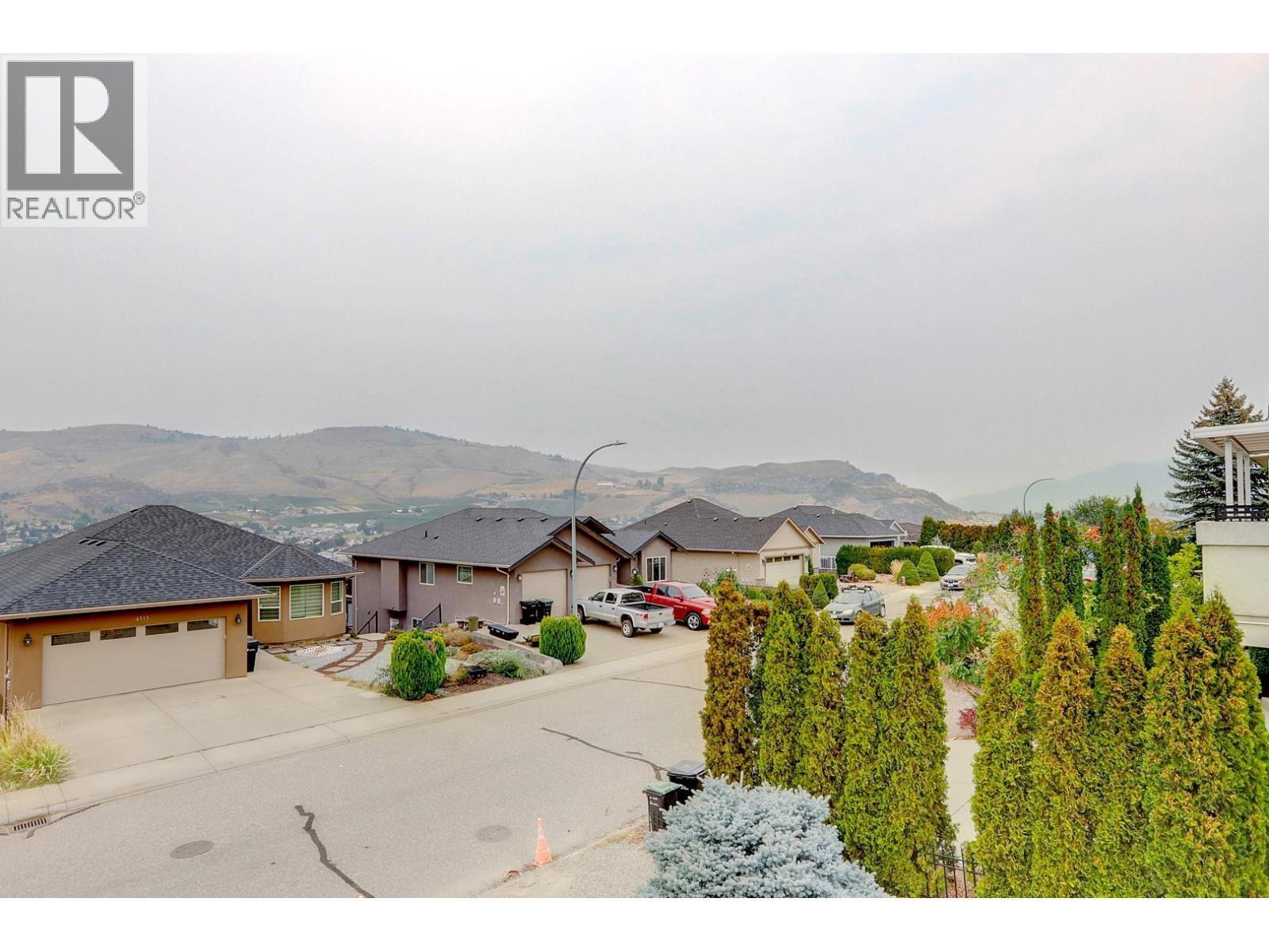 4712 Valleyview Place, Vernon, BC - Outdoor With View