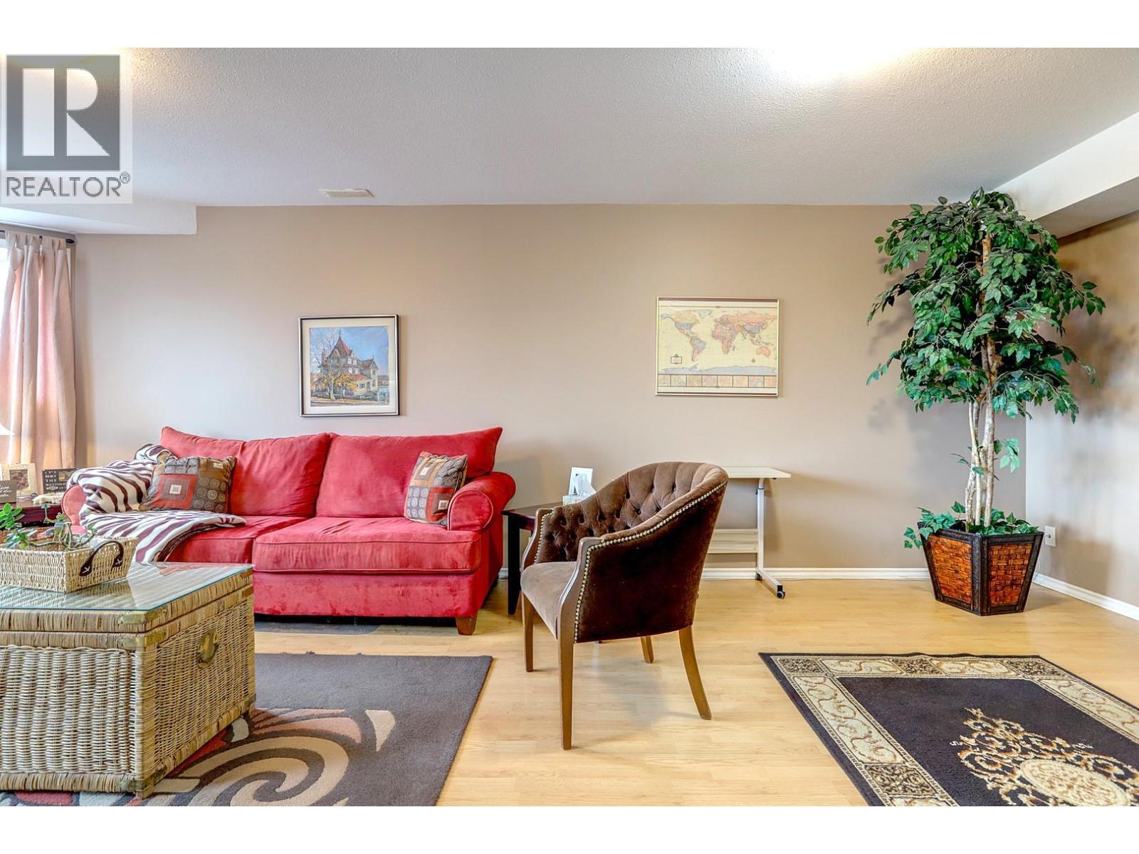 4712 Valleyview Place, Vernon, BC - Indoor