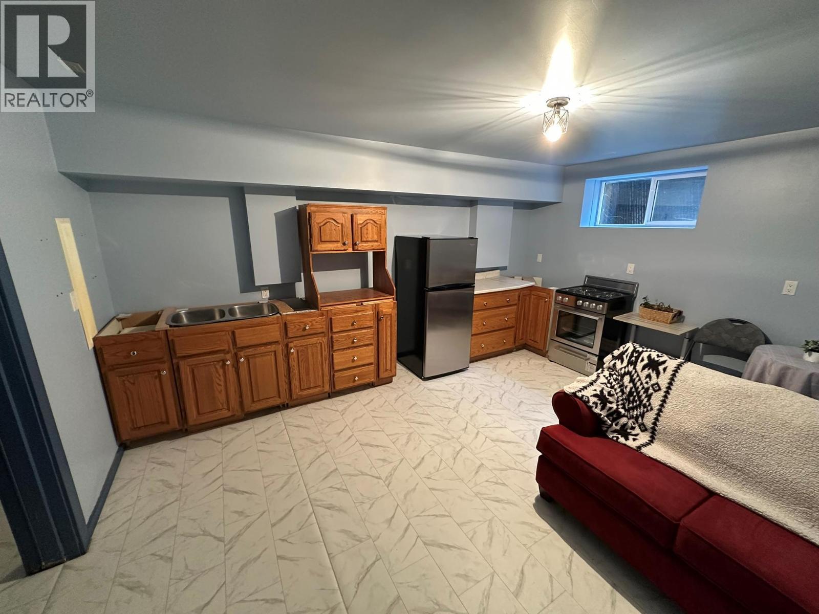 4712 Valleyview Place, Vernon, BC - Indoor