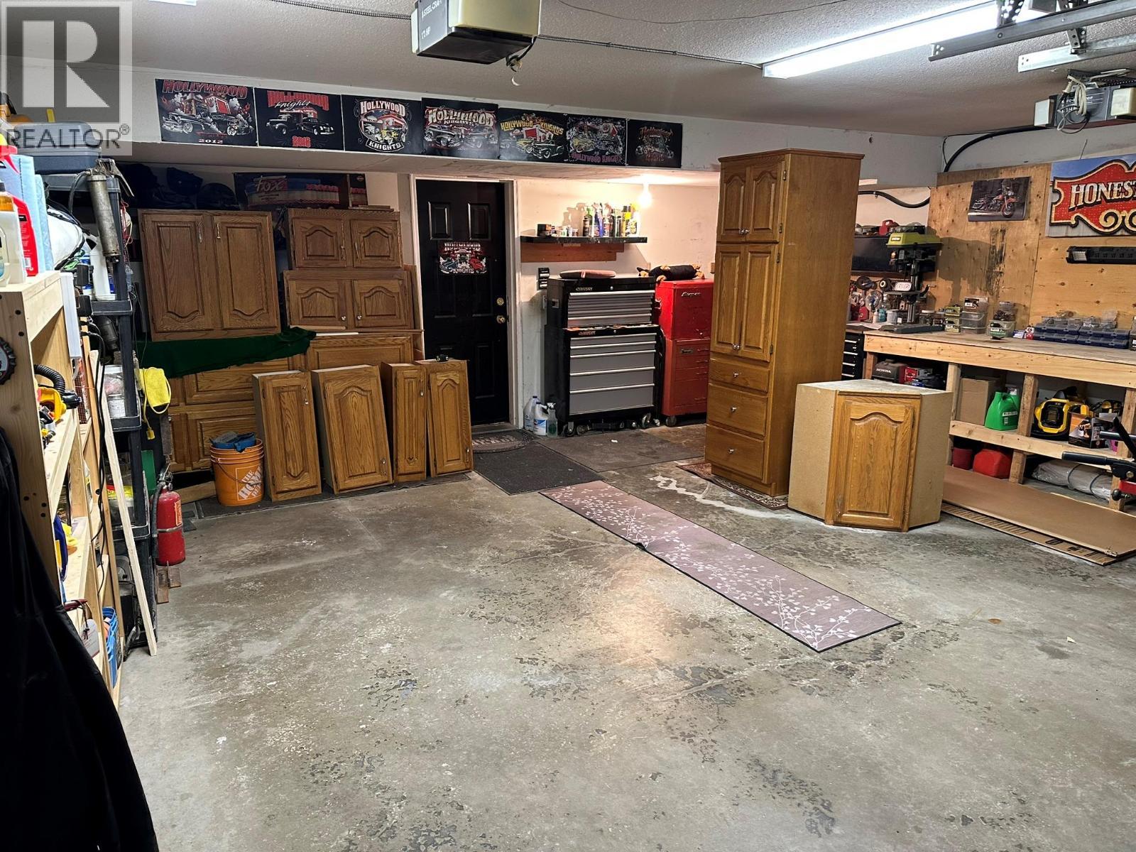 4712 Valleyview Place, Vernon, BC - Indoor