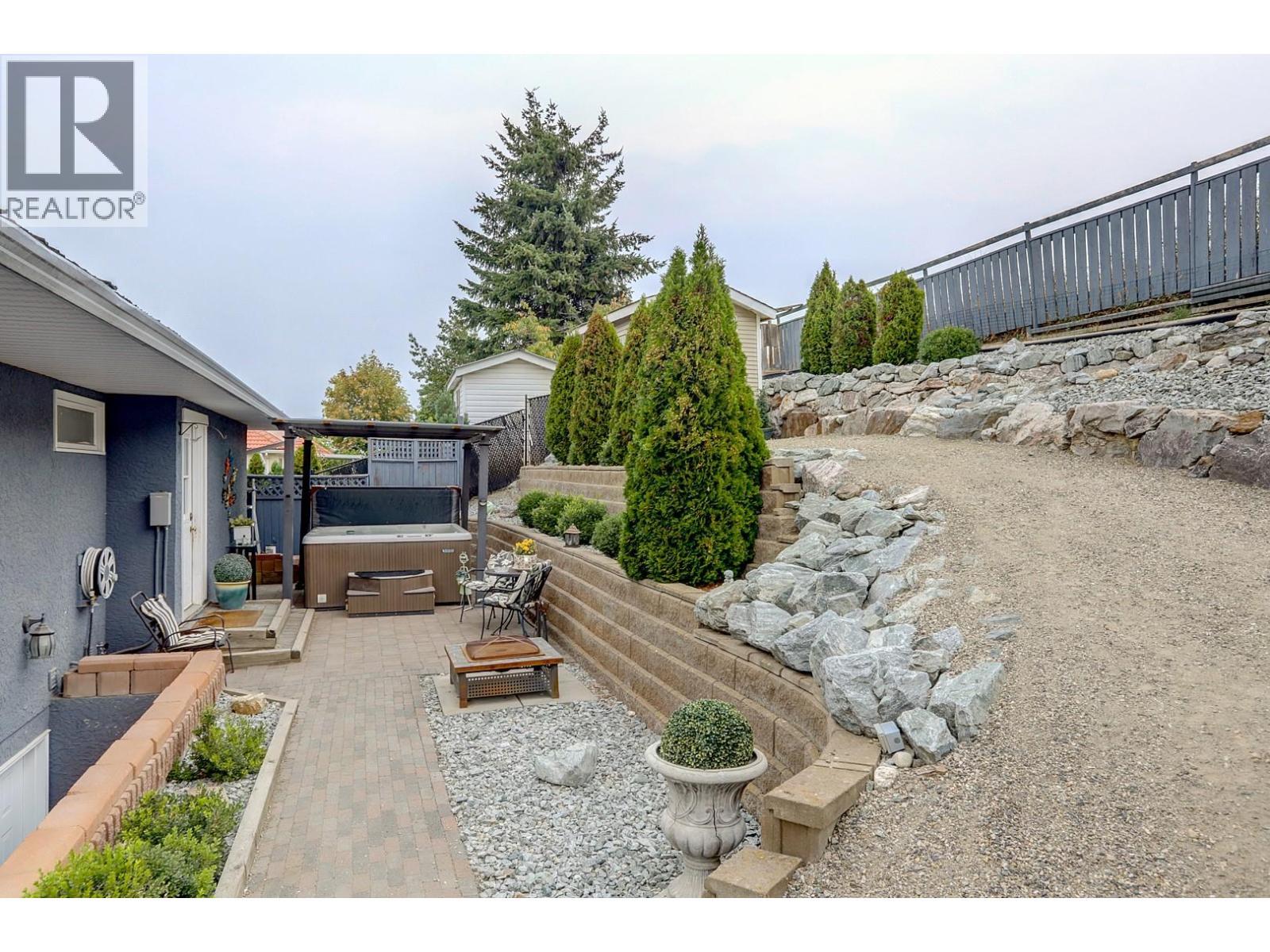 4712 Valleyview Place, Vernon, BC - Outdoor With Deck Patio Veranda