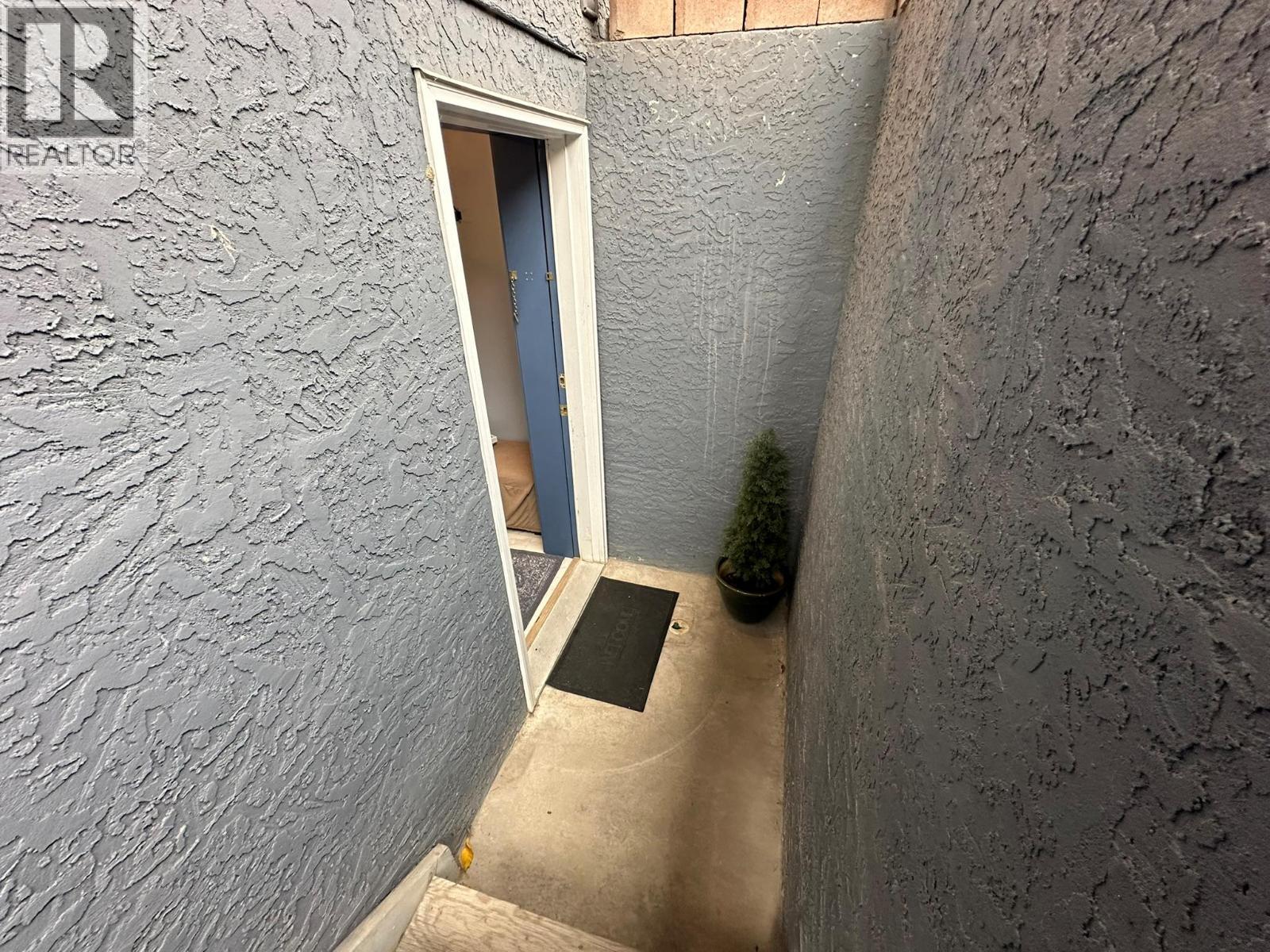 4712 Valleyview Place, Vernon, BC -