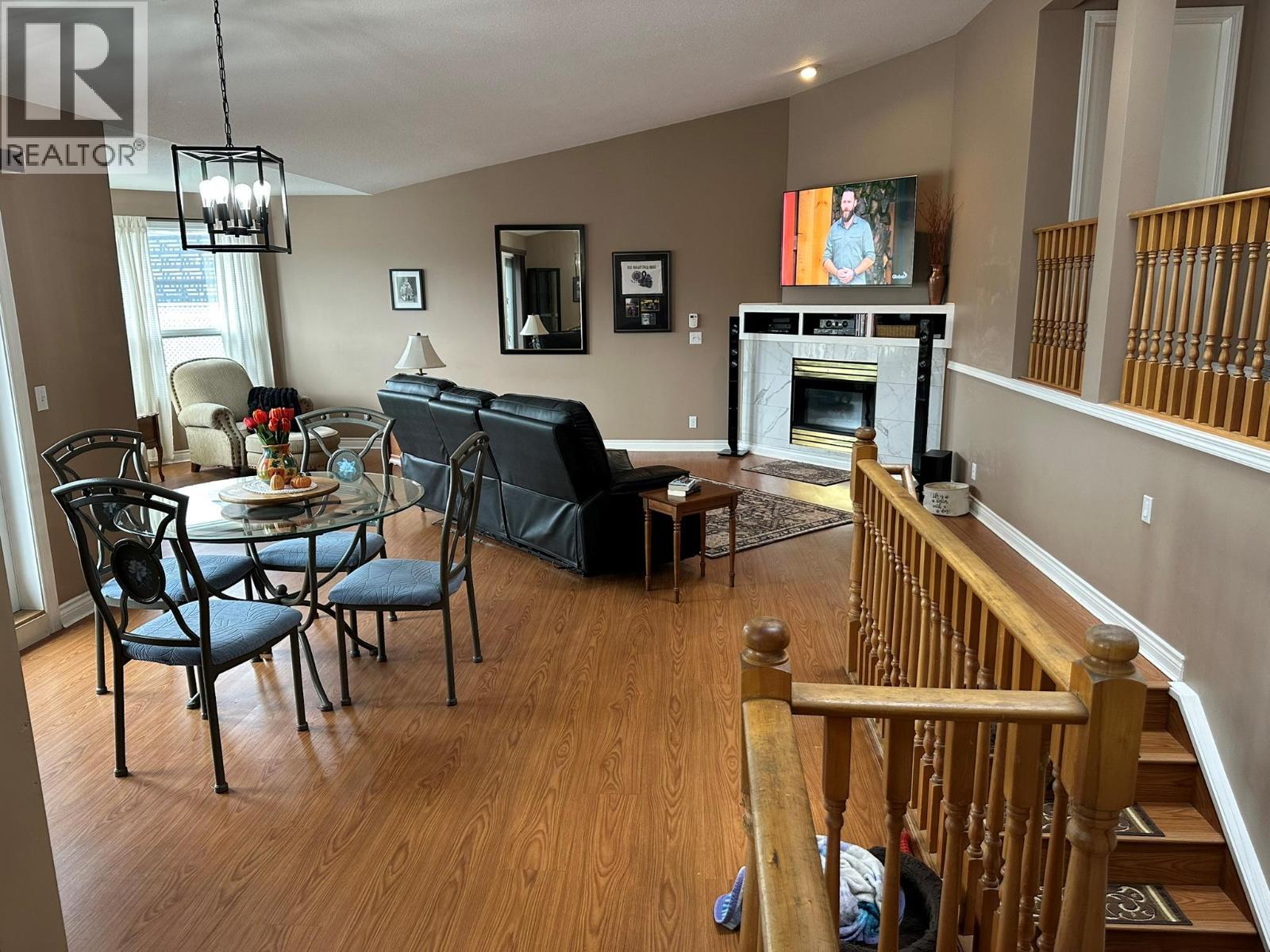 4712 Valleyview Place, Vernon, BC - Indoor With Fireplace