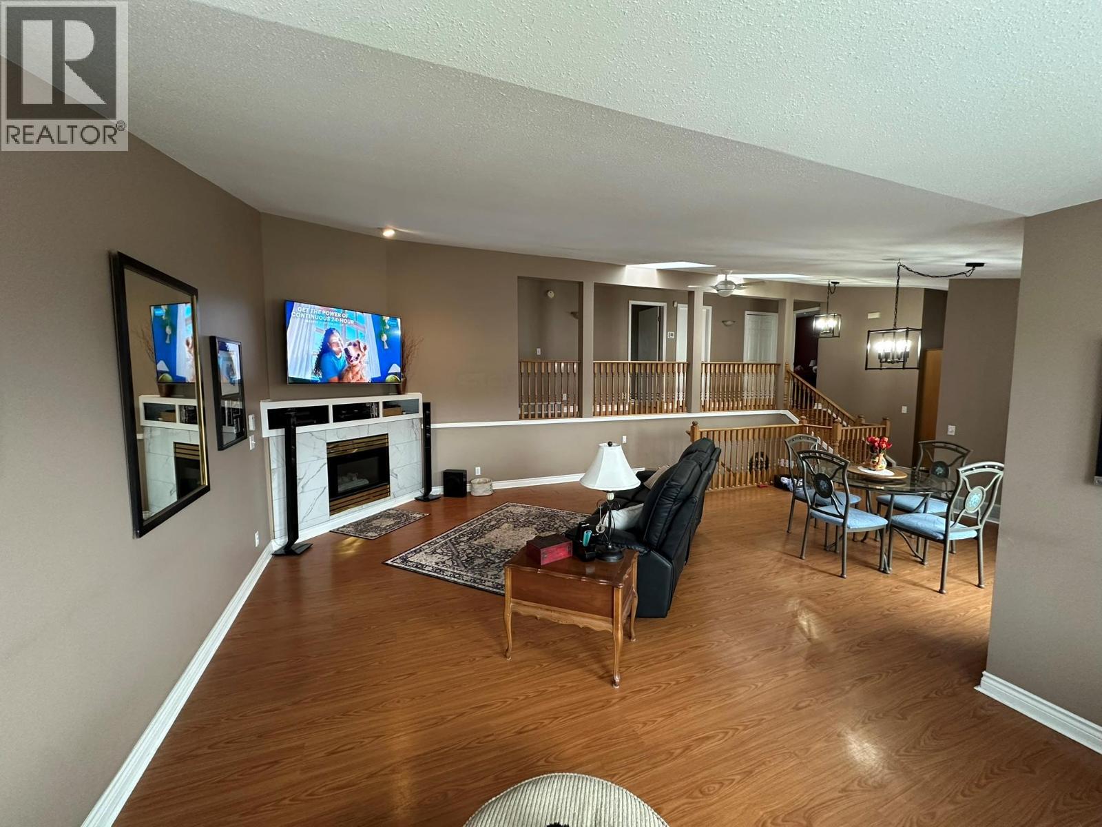 4712 Valleyview Place, Vernon, BC - Indoor