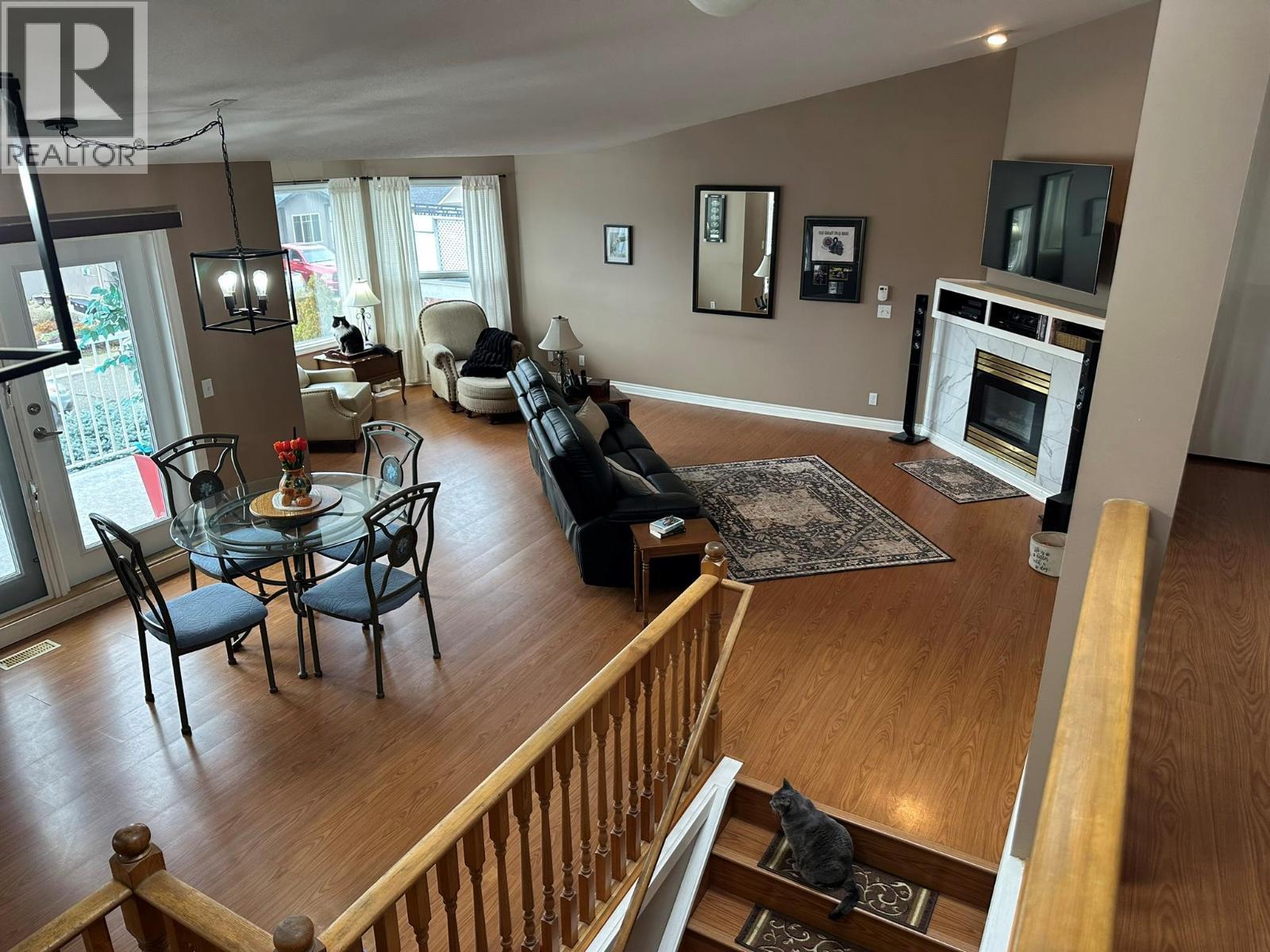 4712 Valleyview Place, Vernon, BC - Indoor With Fireplace