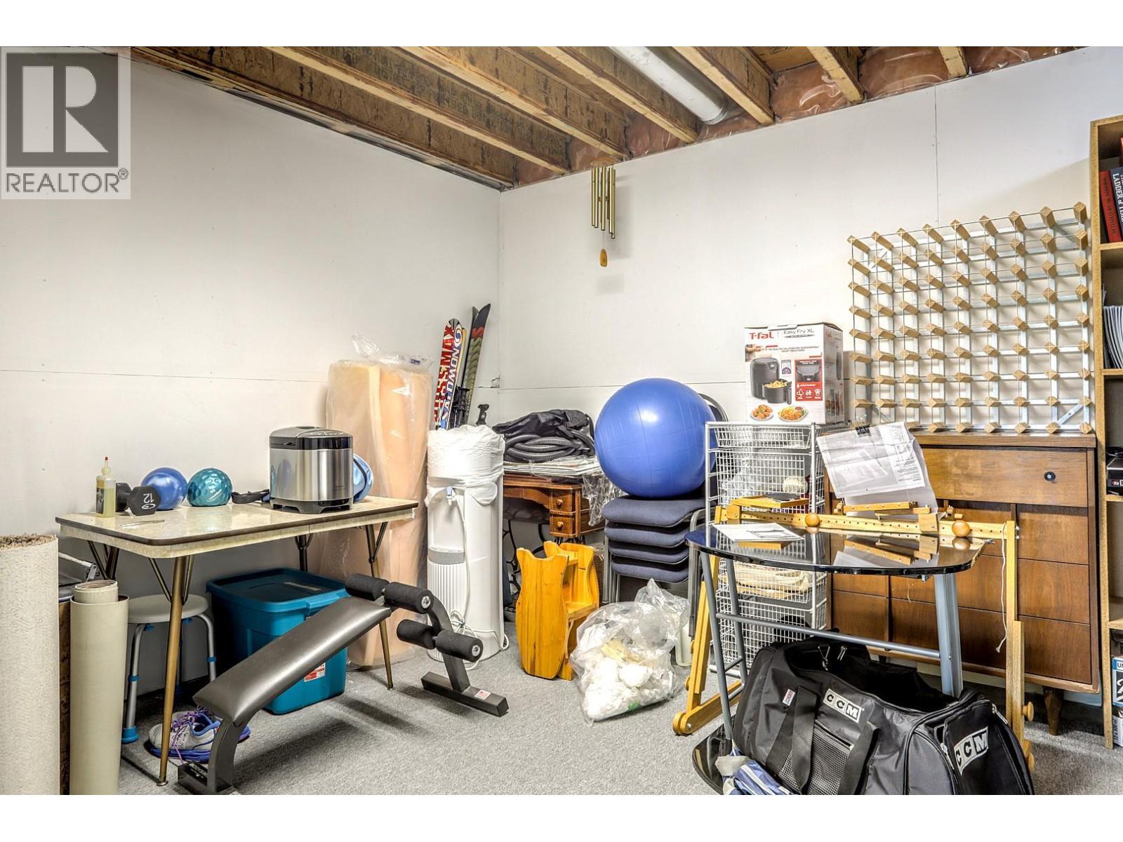 8905 Orchard Ridge Drive, Coldstream, BC - Indoor