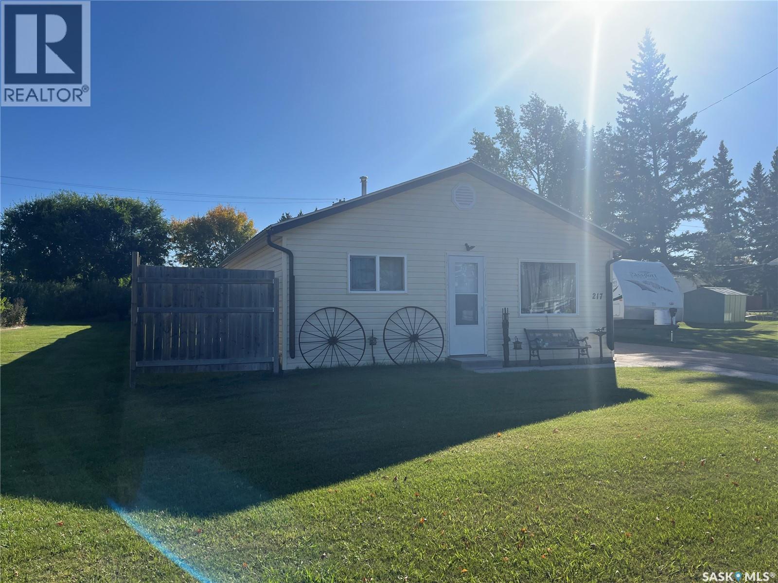 217 Broadway Street, Foam Lake, SK - Outdoor