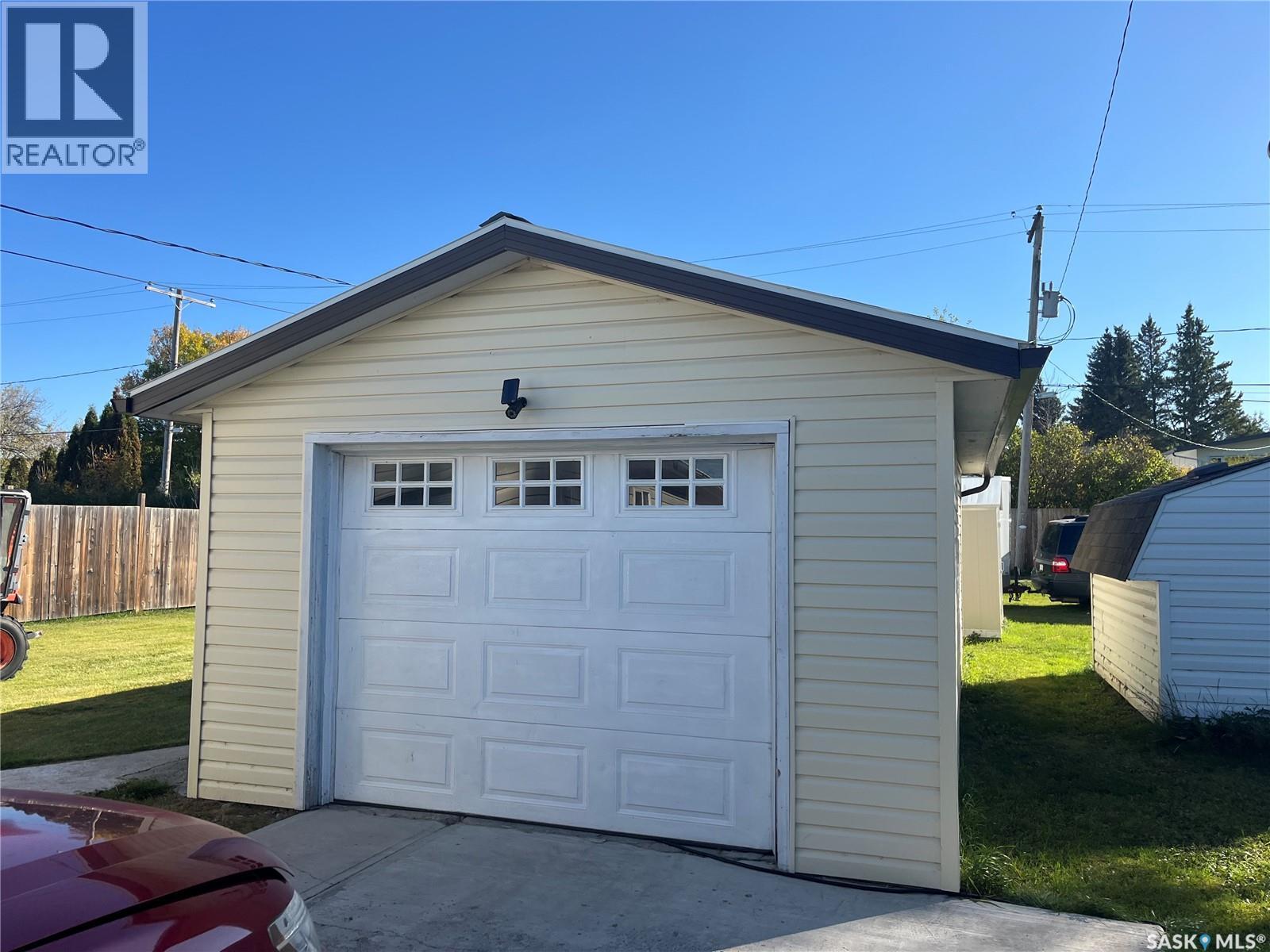 217 Broadway Street, Foam Lake, SK - Outdoor With Exterior