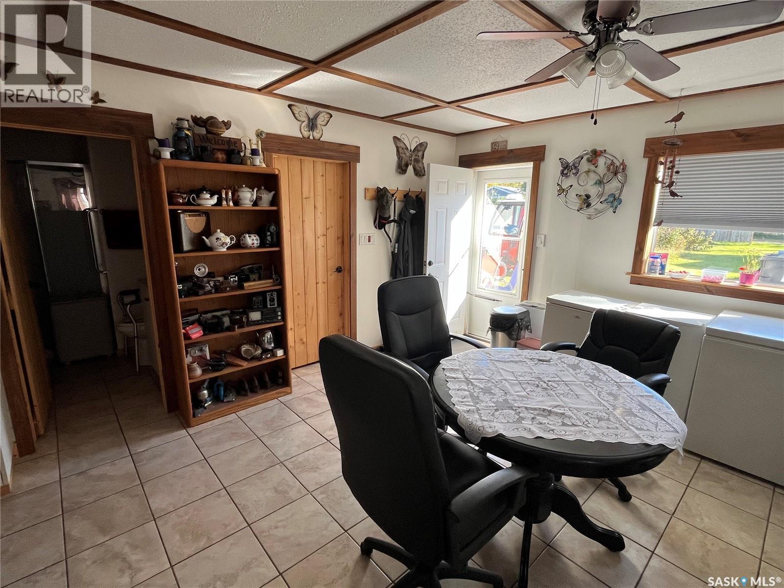 217 Broadway Street, Foam Lake, SK - Indoor