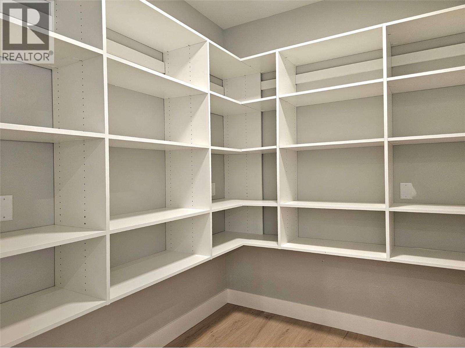 757 Barnaby Road Unit# 3, Kelowna, BC - Indoor With Storage