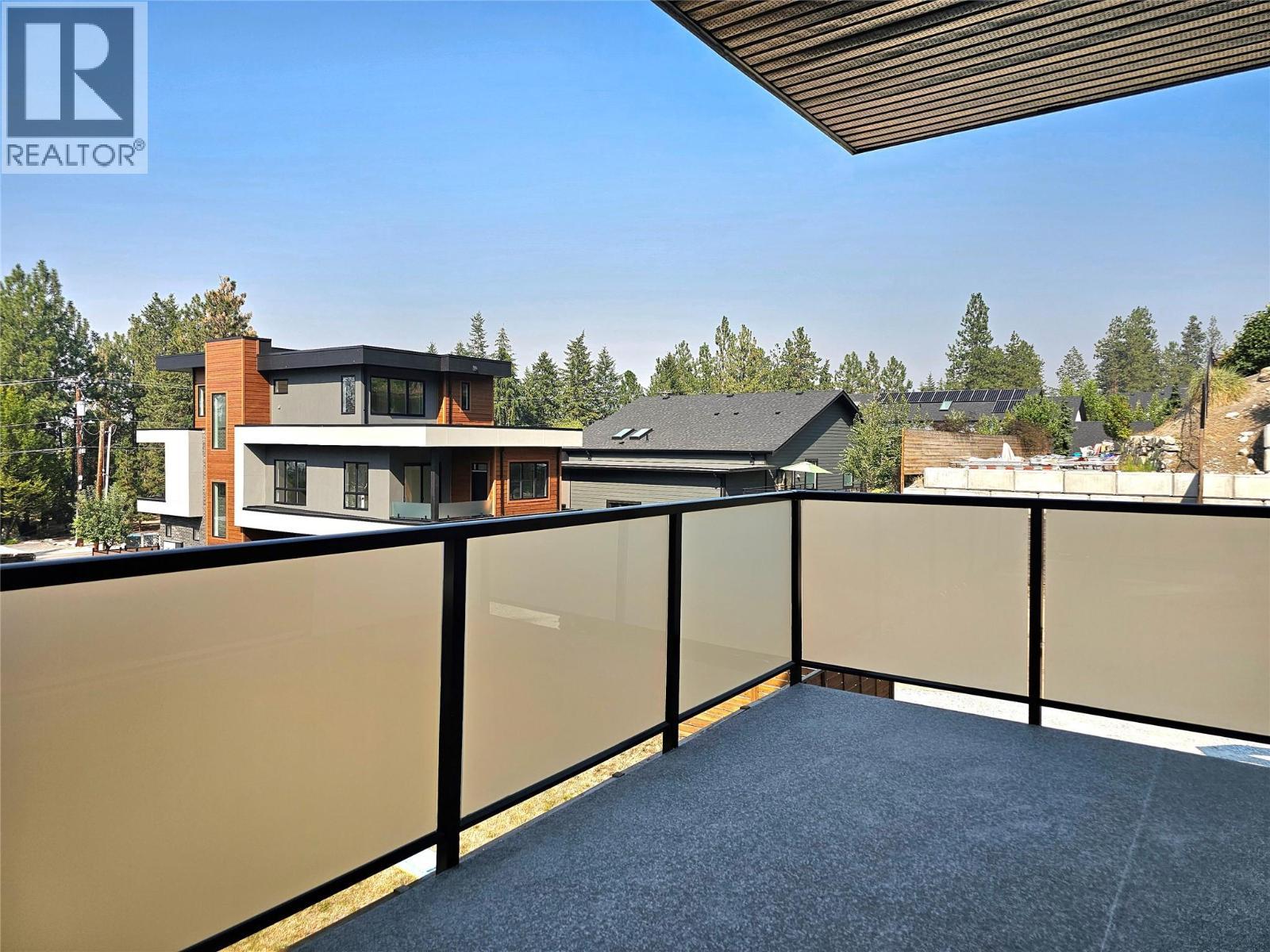 757 Barnaby Road Unit# 3, Kelowna, BC - Outdoor With Balcony With Exterior