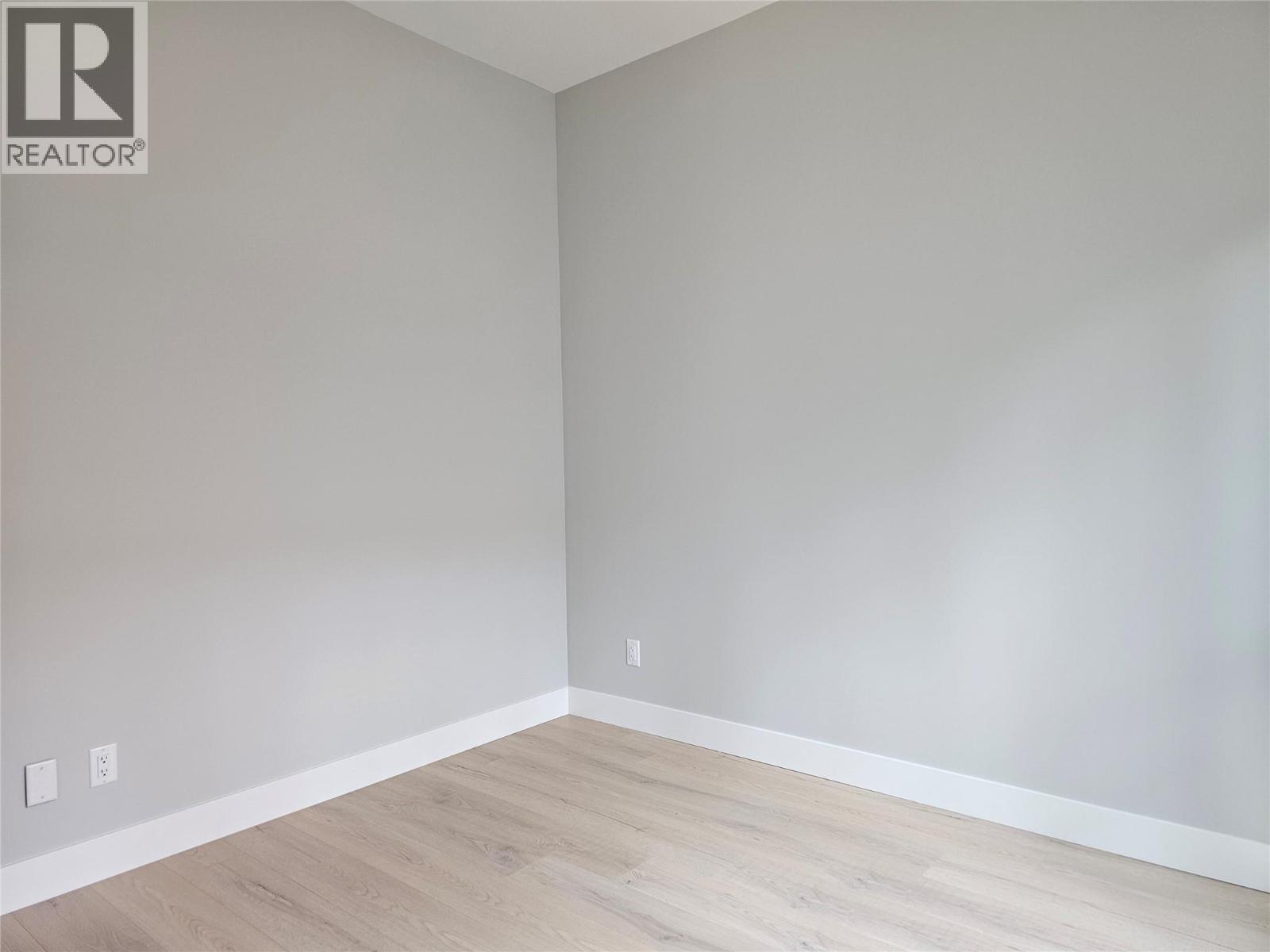 757 Barnaby Road Unit# 3, Kelowna, BC - Indoor Photo Showing Other Room
