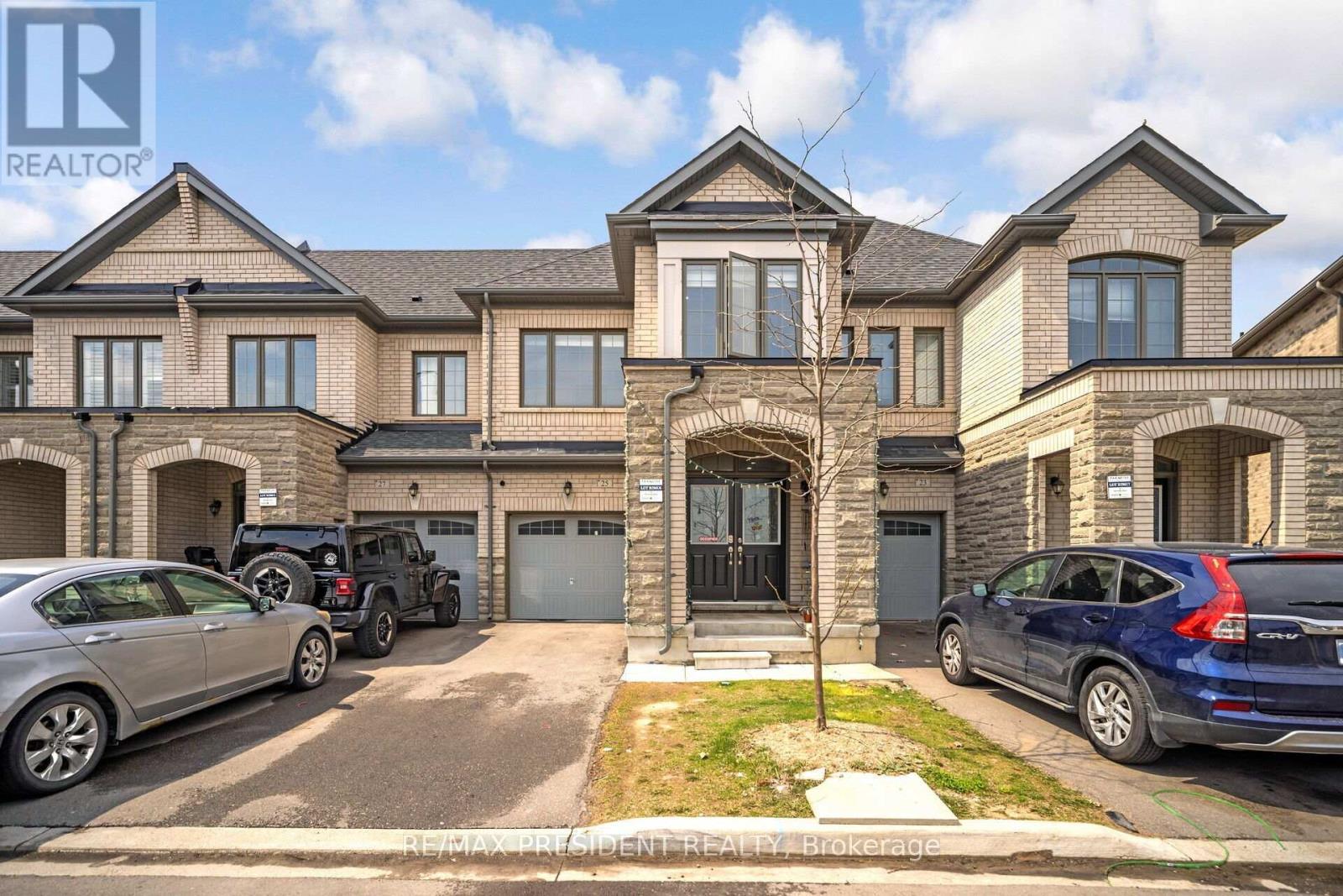 25 Adventura Road, Brampton, ON - Outdoor With Facade