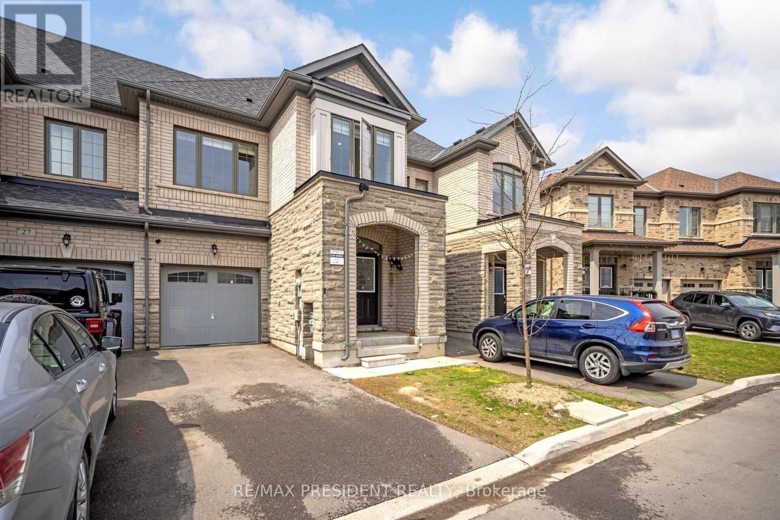 25 Adventura Road, Brampton, ON - Outdoor With Facade