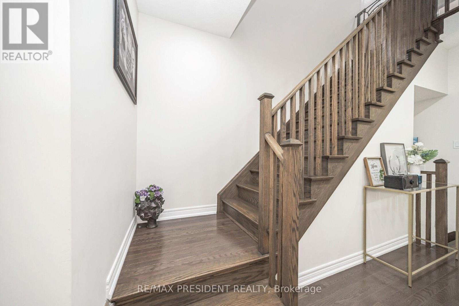 25 Adventura Road, Brampton, ON - Indoor Photo Showing Other Room