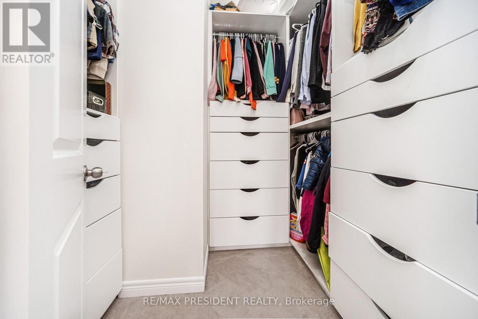 25 Adventura Road, Brampton, ON - Indoor