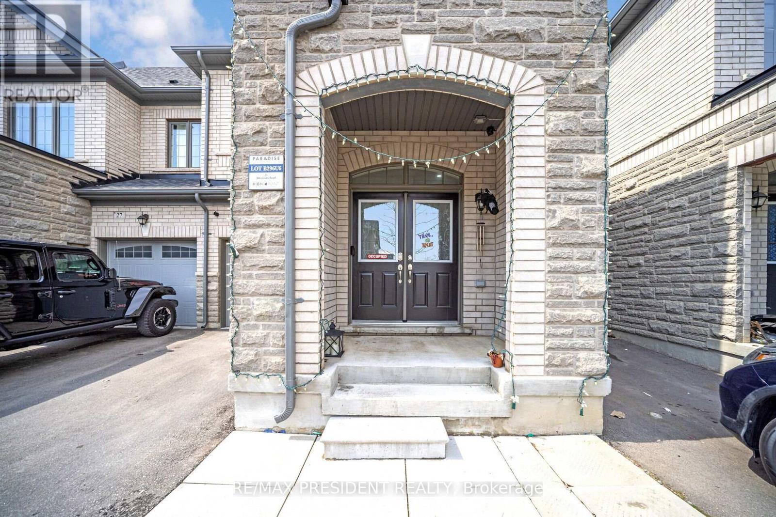 25 Adventura Road, Brampton, ON - Outdoor With Facade
