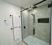 Ensuite bathroom -
