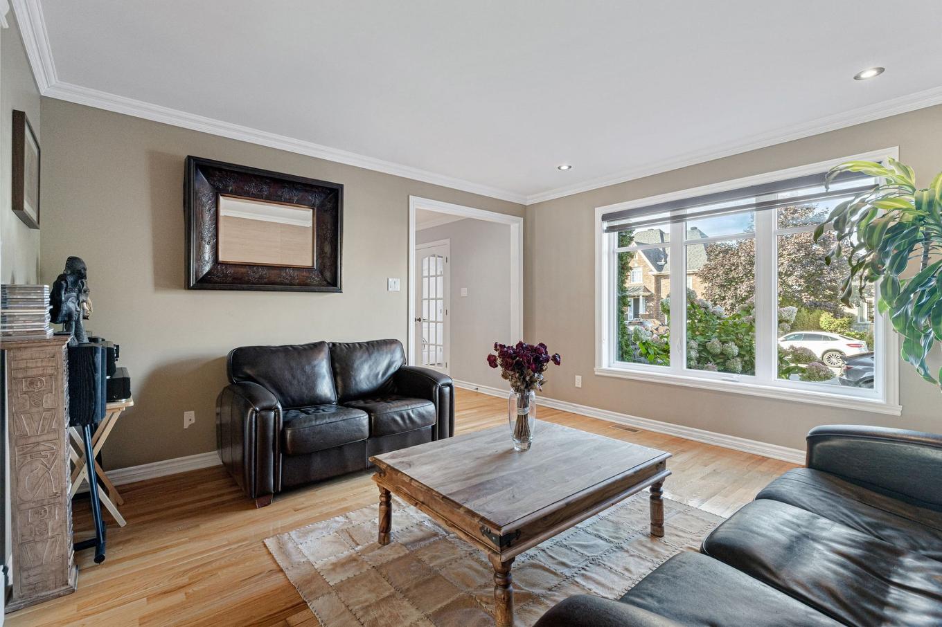 Salon - 314 Rue De Gascogne, Boucherville, QC - Indoor Photo Showing Living Room