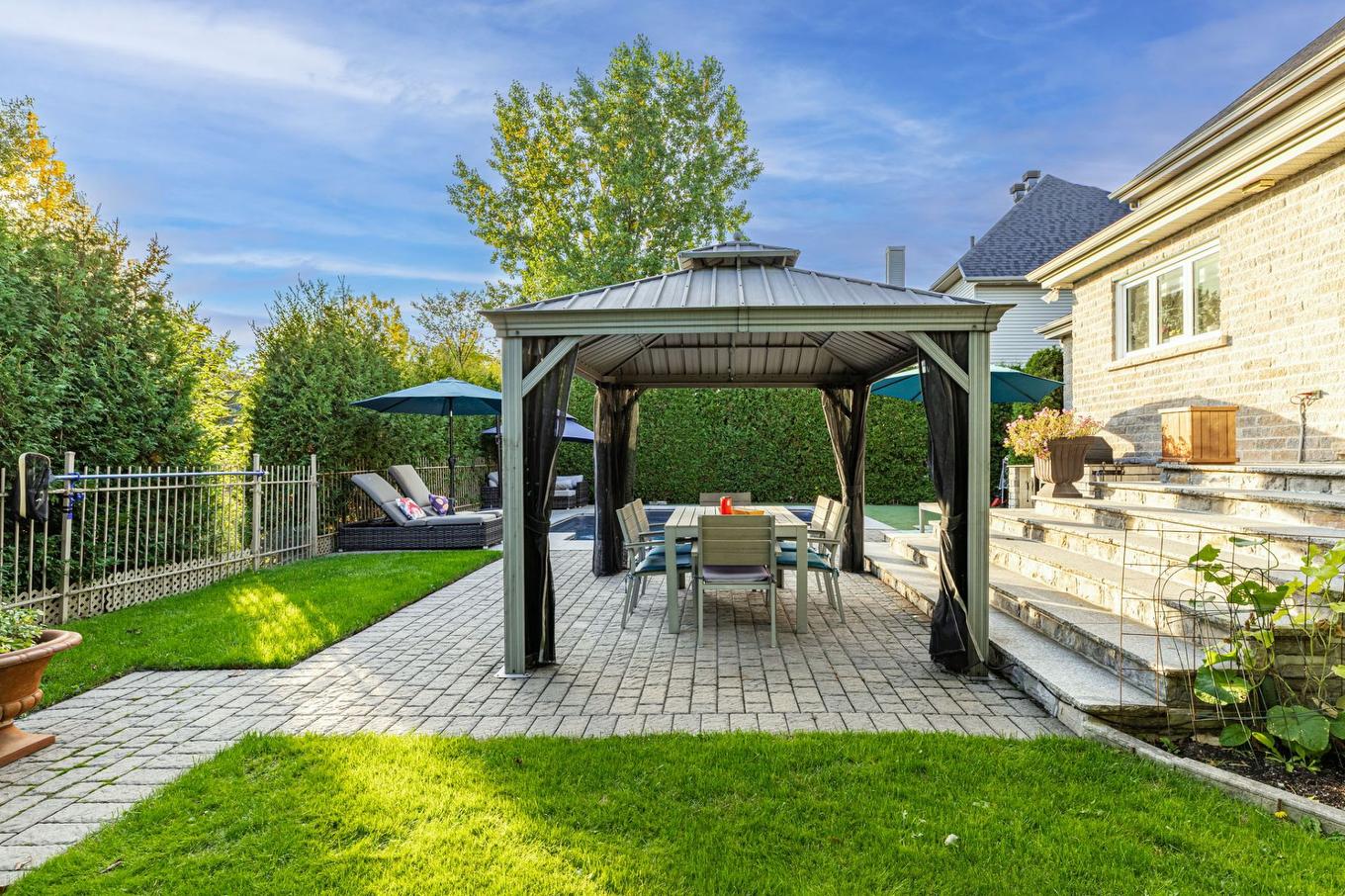 Cour - 314 Rue De Gascogne, Boucherville, QC - Outdoor With Backyard