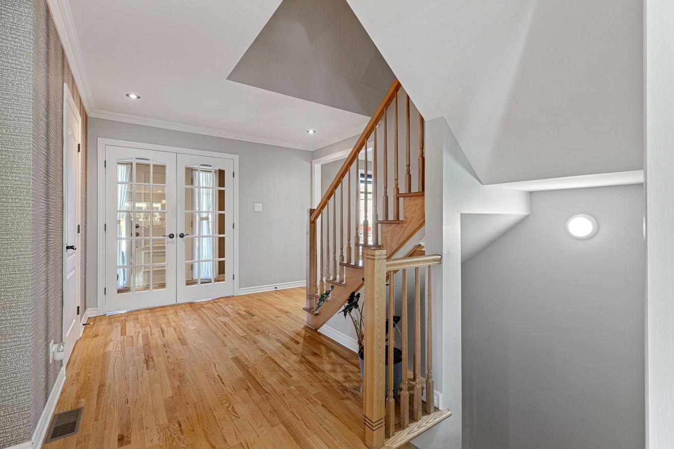 Corridor - 314 Rue De Gascogne, Boucherville, QC - Indoor Photo Showing Other Room