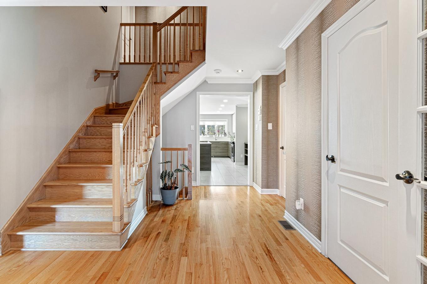 Corridor - 314 Rue De Gascogne, Boucherville, QC - Indoor Photo Showing Other Room