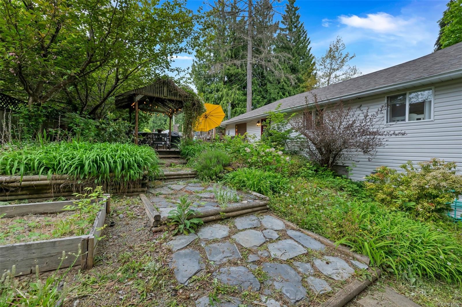 3545 Dougan Dr, Cobble Hill, BC